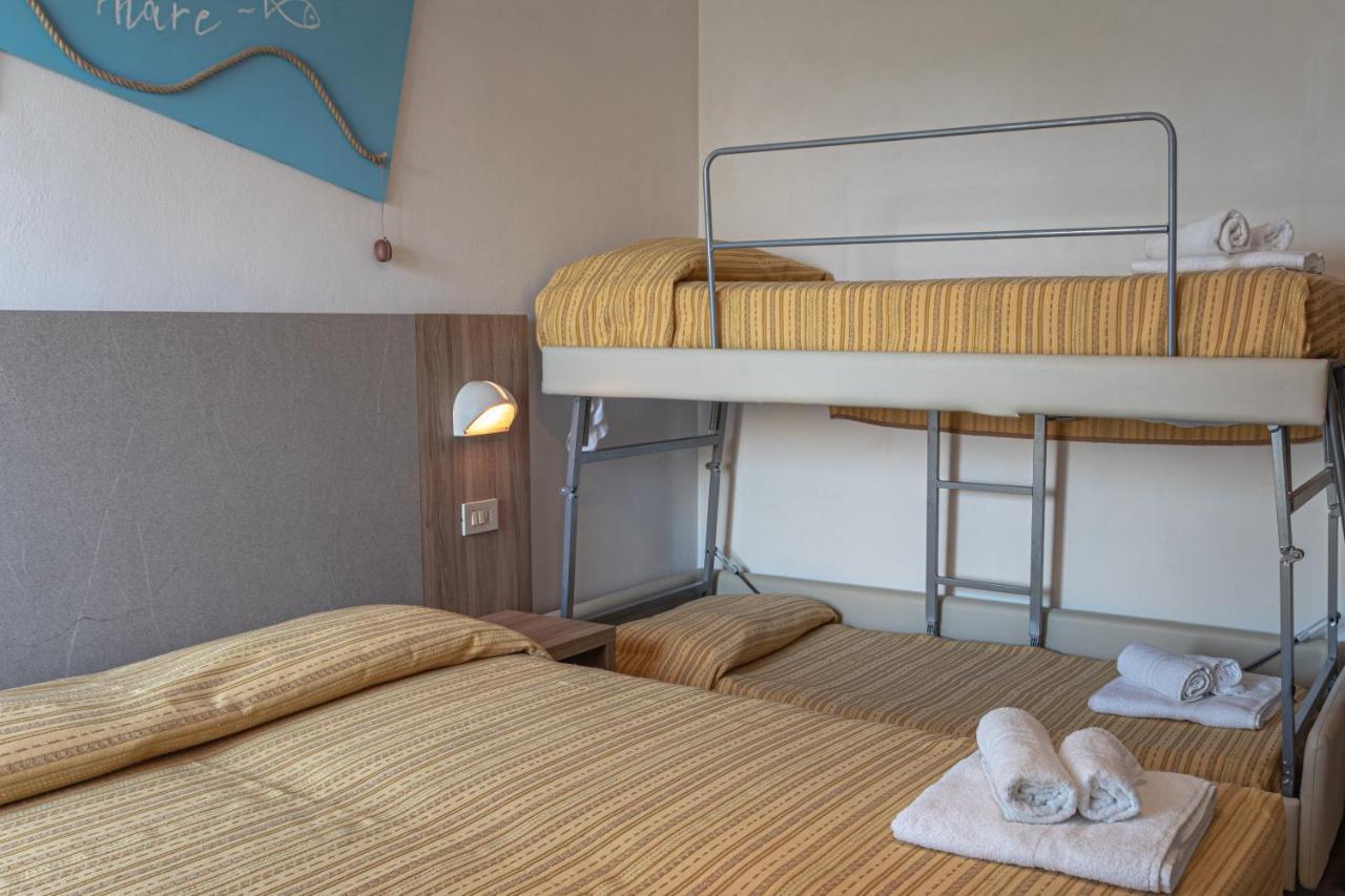 Hotel Astrid Cervia Exterior foto