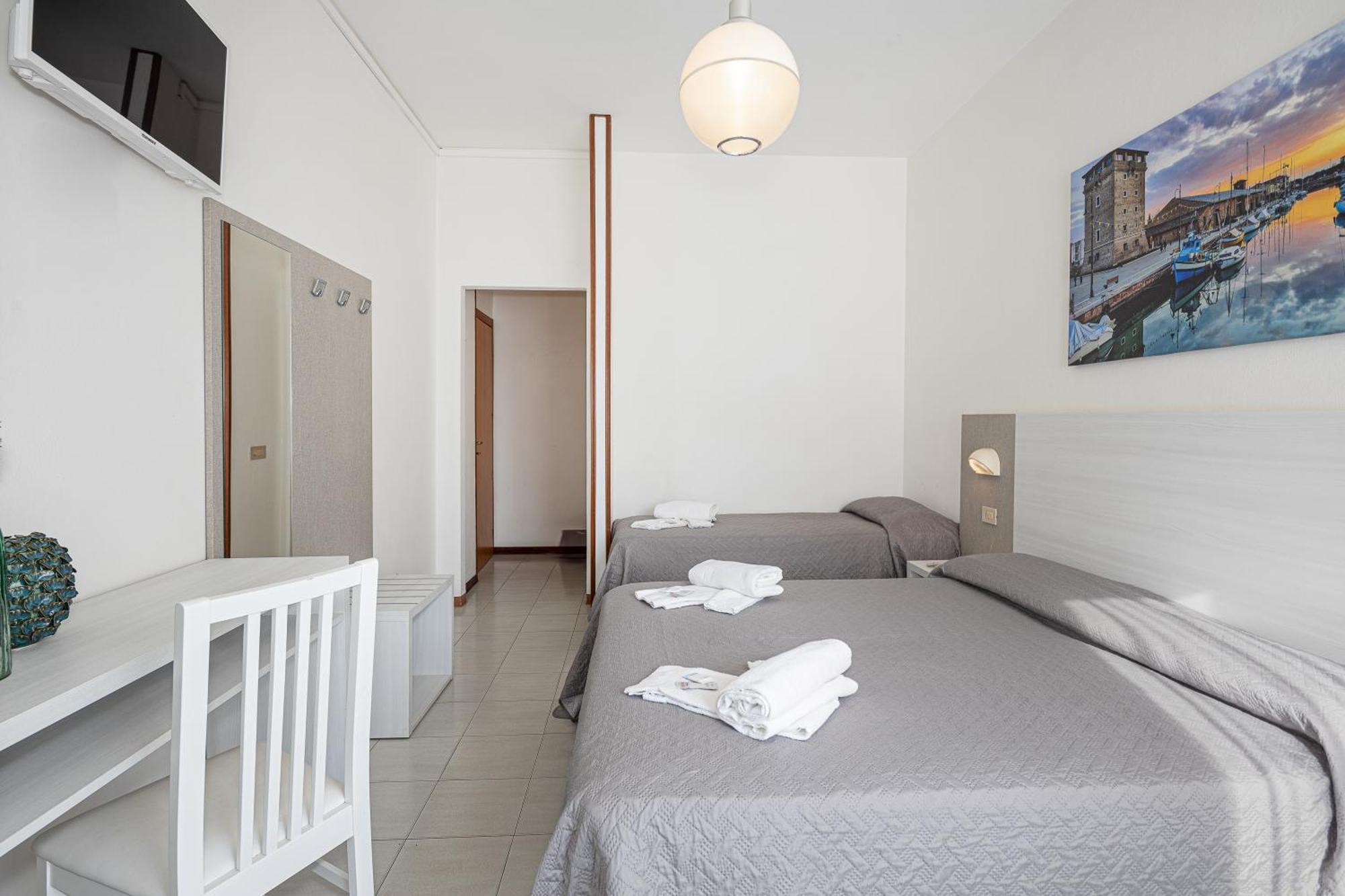 Hotel Astrid Cervia Exterior foto