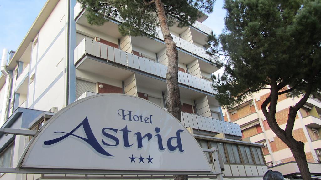 Hotel Astrid Cervia Exterior foto